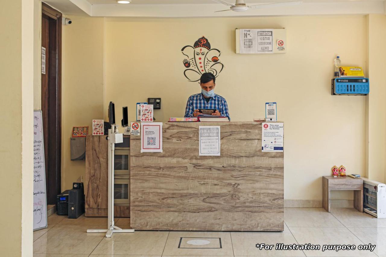 Oyo 12675 Hotel Star Inn Нью-Дели Экстерьер фото
